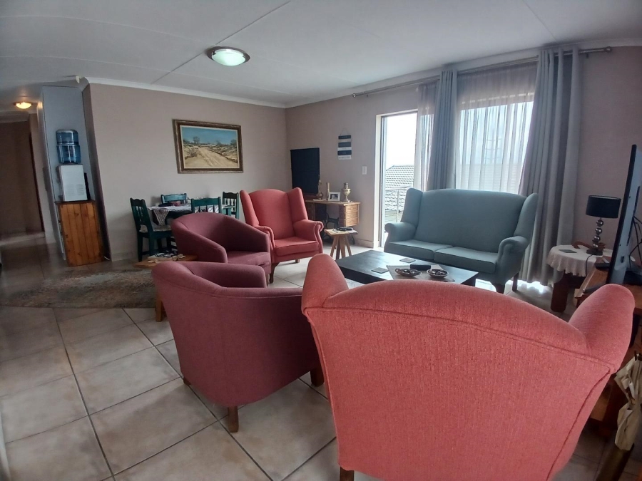 4 Bedroom Property for Sale in Seemeeu Park Western Cape